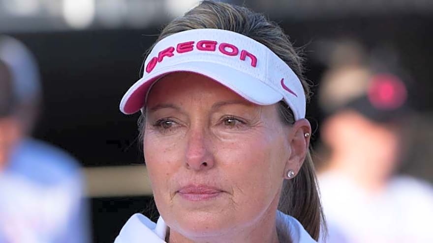 Oregon Softball Coach Melyssa Lombardi Doesn't Hold Back After Season Ends