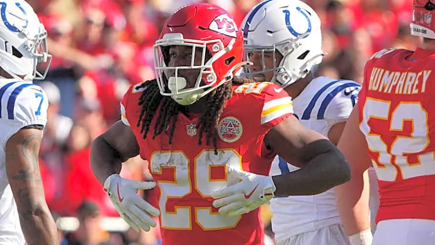 Grading Kareem Hunt’s Week 12 Performance vs. Colts