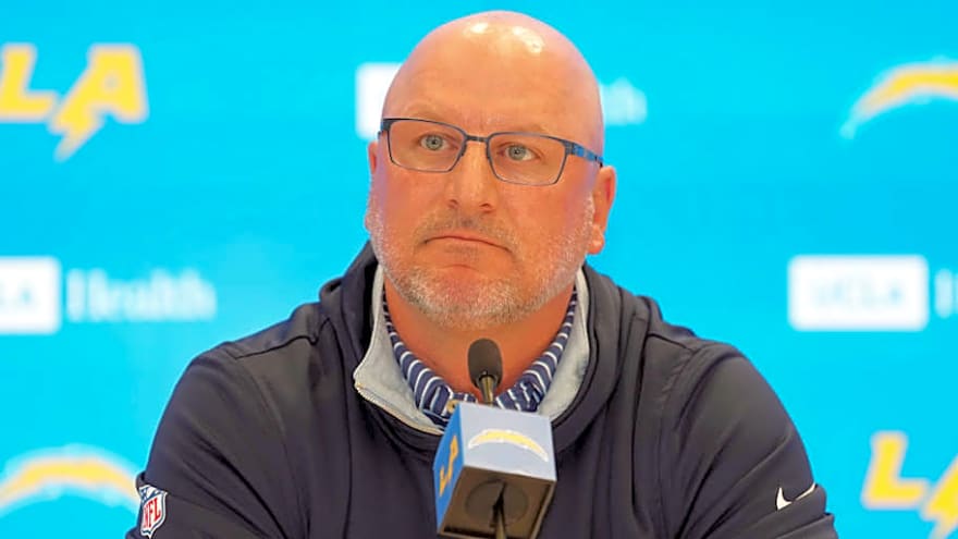 How the Chargers' 2025 Free Agency Class Has Aged One Year Later