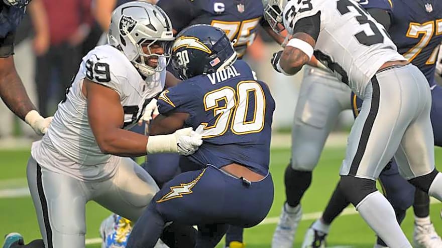 How 1 Play vs. Chargers Summed Up the Raiders&#39; Season