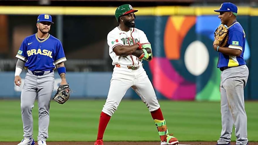 WBC Exchange Between Cal Raleigh, Randy Arozarena Creates Awkward Mariners Subplot