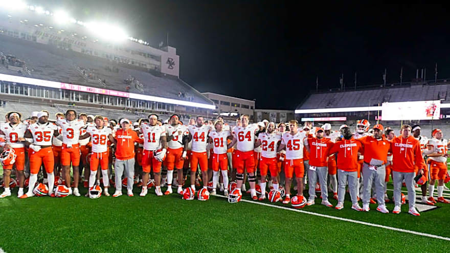 Clemson Tigers Focus on 'Fighting For Clemson' After Setbacks