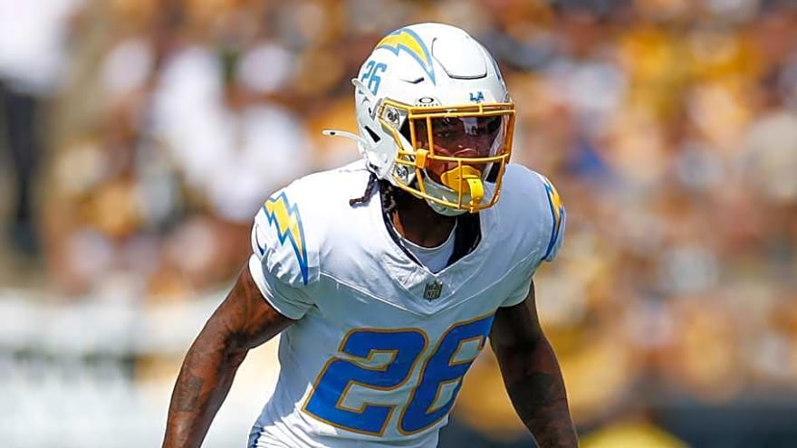 A top free agent cornerback is scheduled to visit two NFC North rivals