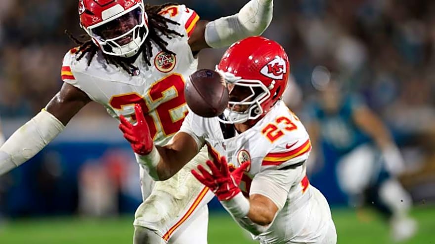 How Chiefs, Patriots Ended Their Seasons in Similar Fits