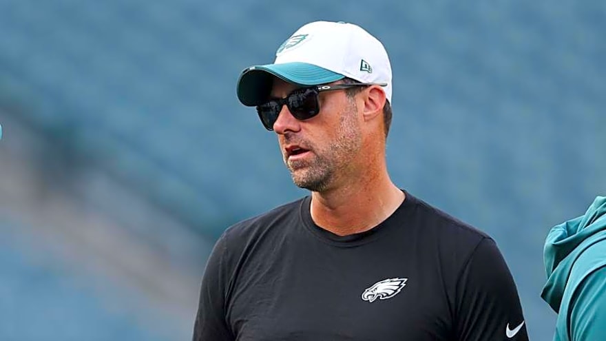 Eagles OC Takes High Road From Fans&#39; Disgraceful Display Of Vandalism