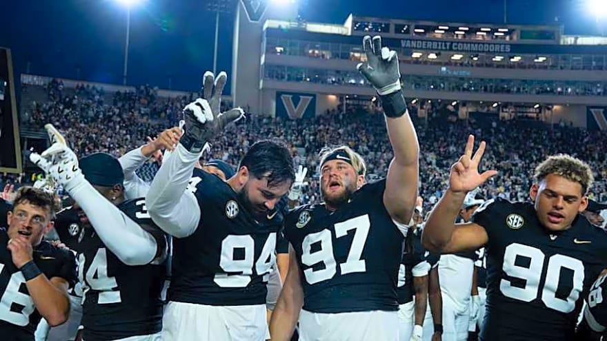 Where Vanderbilt Landed in Coaches Poll, AP Top 25 After Week 9