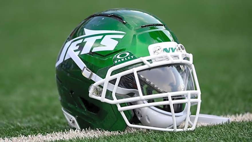 NFL Free Agency: Jets Re-Sign Young Safety to One-Year, $5.25M Deal