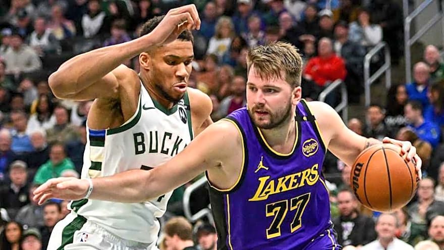Giannis Antetokounmpo Addresses Playing in New York, Los Angeles