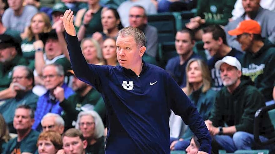 Jerrod Calhoun Gives First Comments as Cincinnati Bearcats Basketball Head Coach: 'We Want To Get It Back'