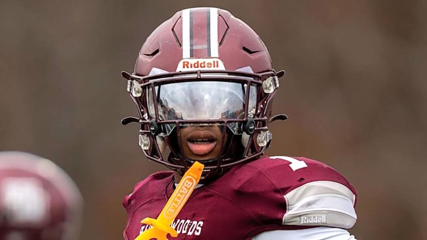 Oregon Ducks, Michigan Wolverines Pushing For Top-100 Wide Receiver Recruit