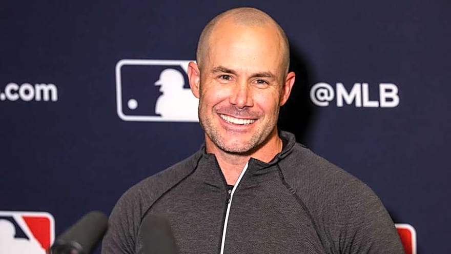 Skip Schumaker Strategically Keeps Mouth Shut as Rangers Spring Training Opens