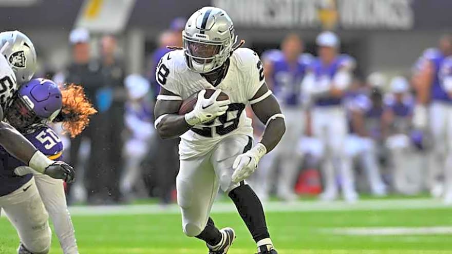 With Jones and Mason banged up, Vikings sign RB to practice squad