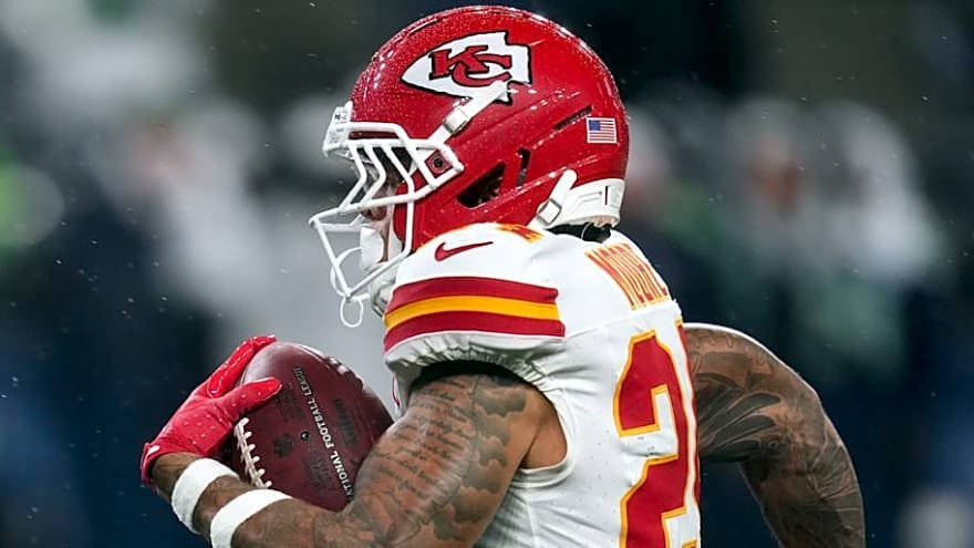 Chiefs trade Skyy Moore to 49ers, ending disappointing tenure