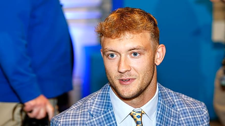 Zach Lutmer's Versatility Creates Unique Opportunities for Iowa Football
