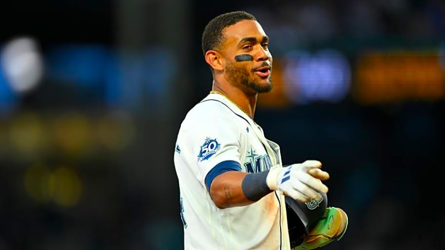 Julio Rodriguez Concussion Scare Adds to Mariners’ Brutal Night in the Outfield