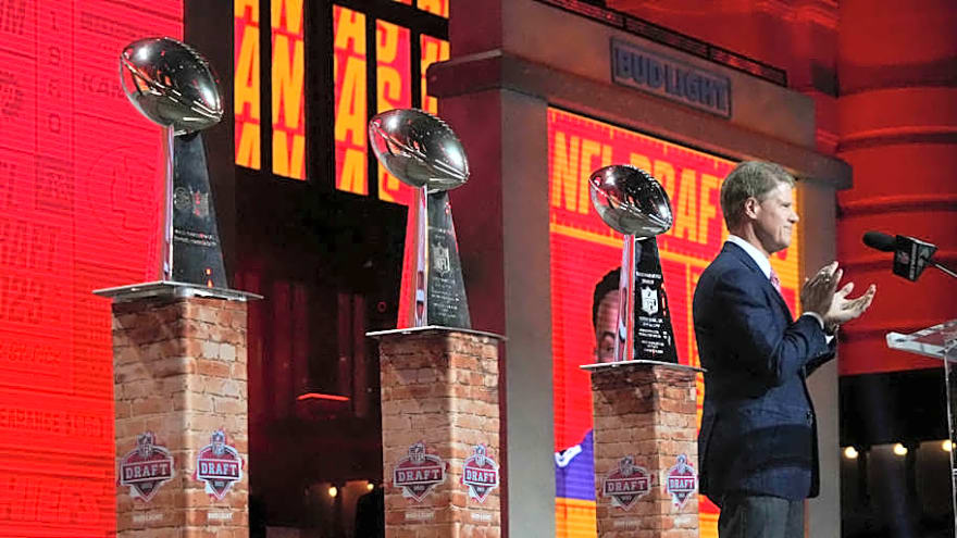 Worst Decisions the Chiefs Could Make in First Round