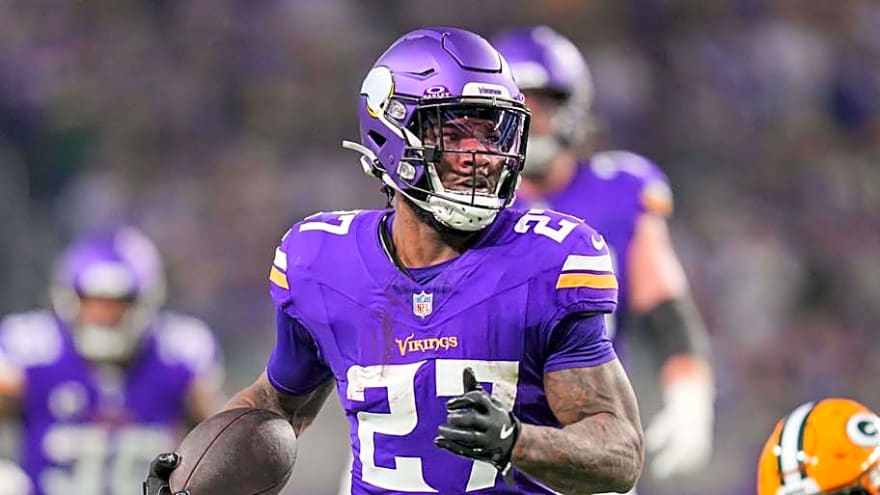 Cam Akers rejoins Vikings for third straight season with Aaron Jones hurt