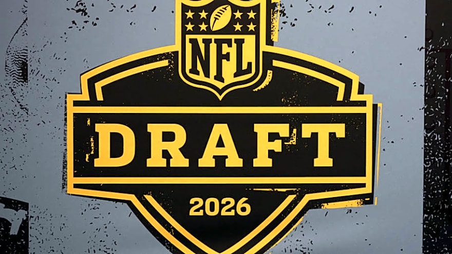 Chicago Bears Land Impact Pass Rusher in Latest Pre-Combine 2026 NFL Mock Draft