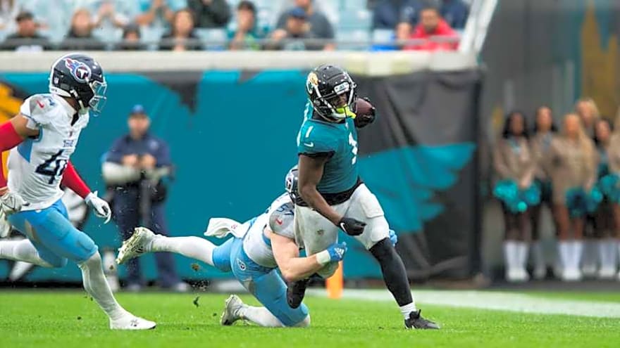 Travis Etienne&#39;s Jaguars Future Comes Down to 2025