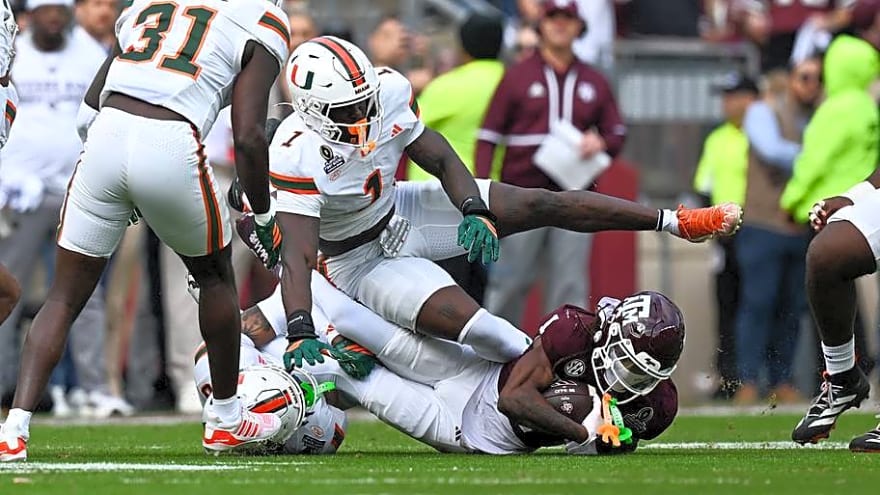 'Communication' Continues to be Miami's Defensive Focal Point Entering Dog Days of Camp