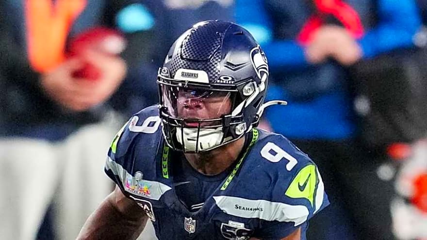Three Running Backs Seahawks Could Sign If Ken Walker Leaves