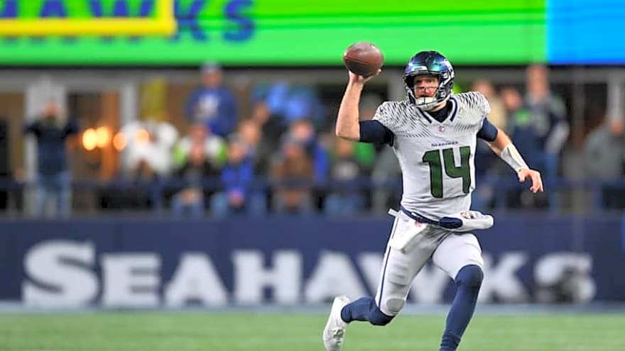 Bill Simmons hands Sam Darnold his flowers for leading Seahawks' comeback