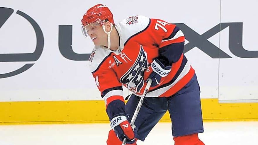 Capitals Veteran Defenseman Not Expected To Be Traded Before Deadline