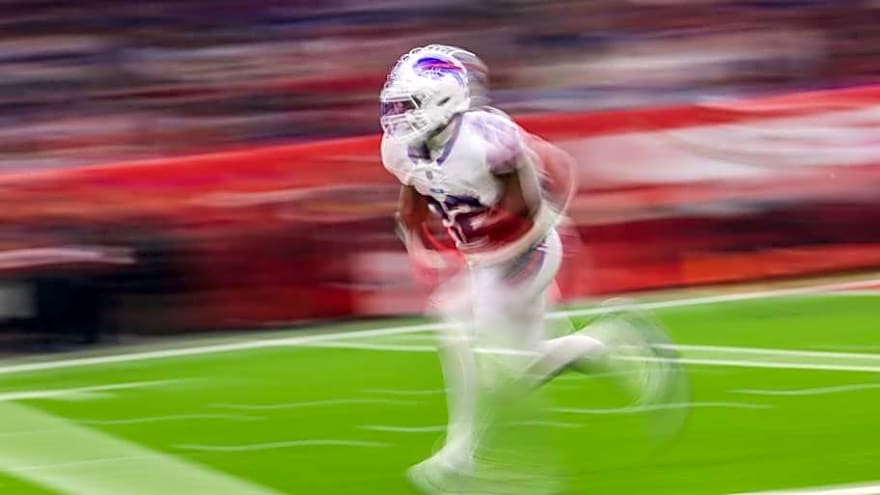 Two Unique Touchdowns Headline Bills' Best Plays of 2025