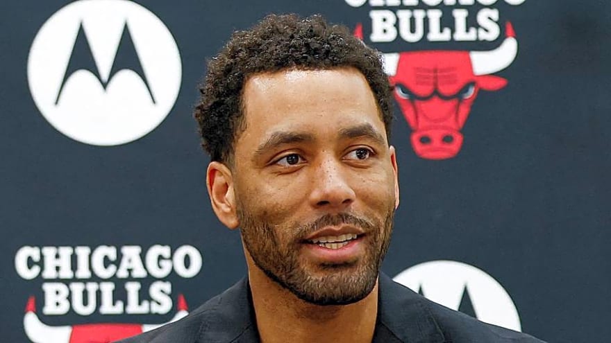 3 Different Ways the Bulls Could Fill Their Final Roster Spot