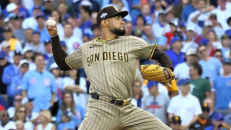 Why closer Robert Suarez would be the perfect Emmanuel Clase replacement