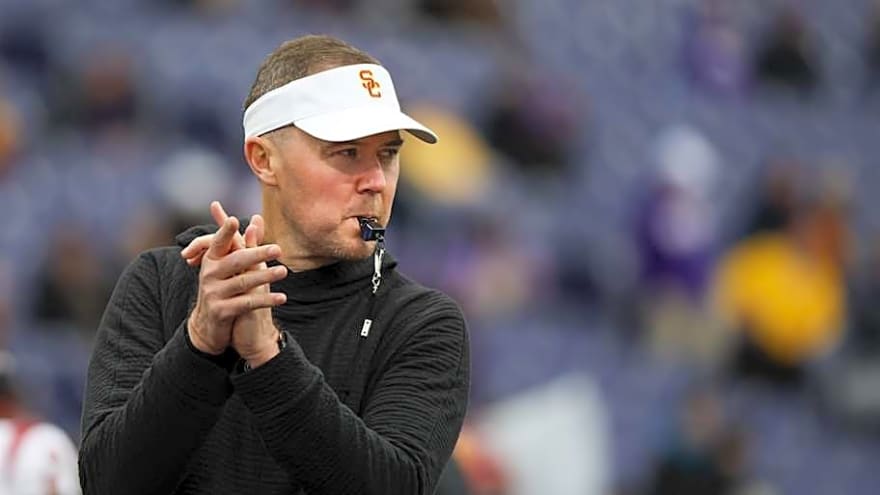 Watch: USC Trojans Making Progress On New Football Training Facility