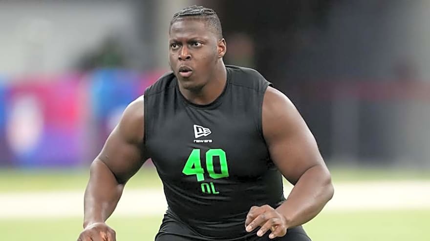 Best NFL Draft Fits for Oregon Offensive Lineman Emmanuel Pregnon