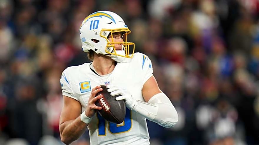 Chargers' Justin Herbert Gets a Strange Comparison to Bears' Caleb Williams