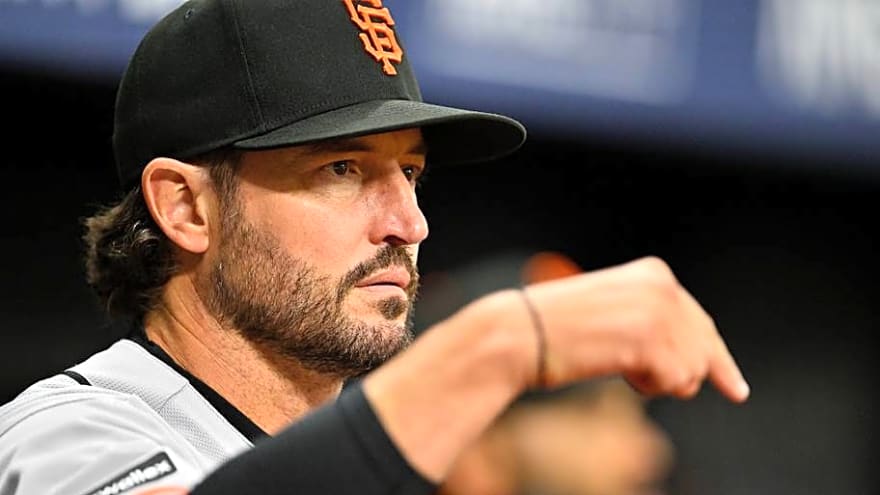Giants Manager Tony Vitello Says He's 'In The Fight' with Buster Posey