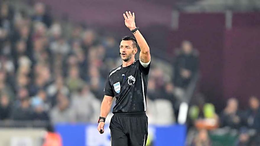 Chelsea vs Sunderland: Who is the referee and VAR for the Premier League clash?