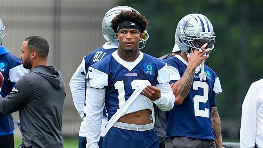 Caleb Downs Shows Off Leadership With Young DBs Before First Training Camp Practice