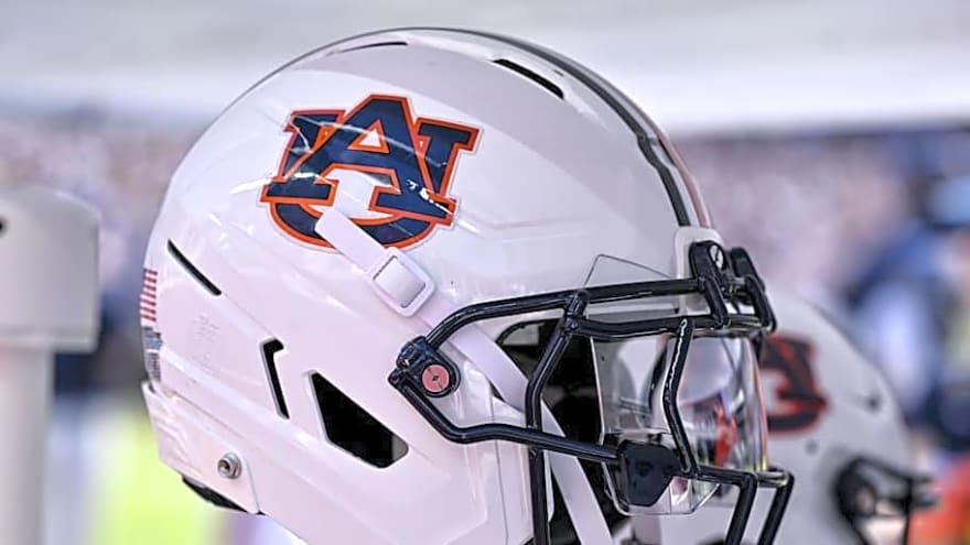 Auburn Faced with Edge Rusher Planning to Enter Portal