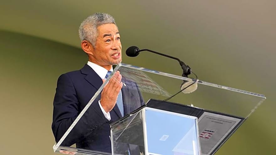 Ichiro Suzuki Thanks Yankees Legend in Hall of Fame Speech