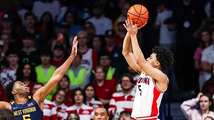 Burries Leads The Way In Arizona's Win Over West Virginia