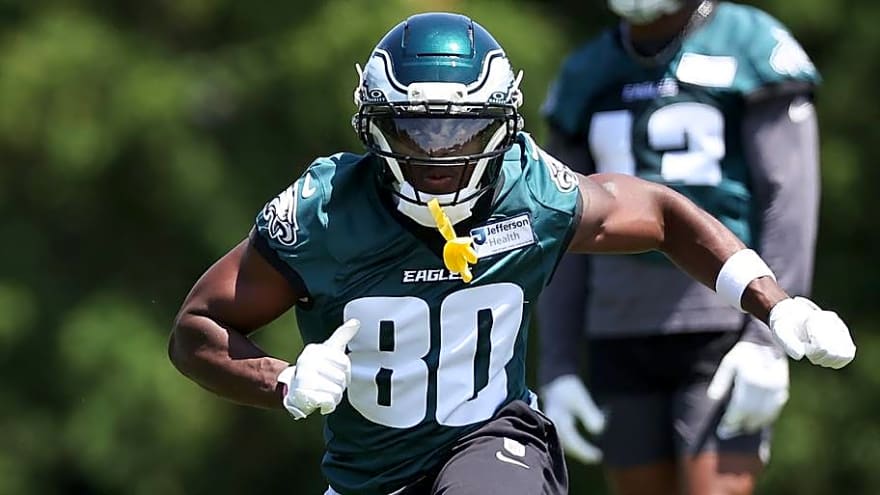 Overreactions From Eagles Training Camp Day 9: Darius Cooper Over Makai Lemon?