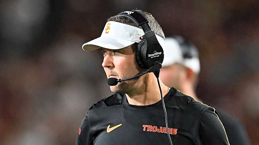 USC Freshman Quarterback Jonas Williams Standing Out For Unique Reason