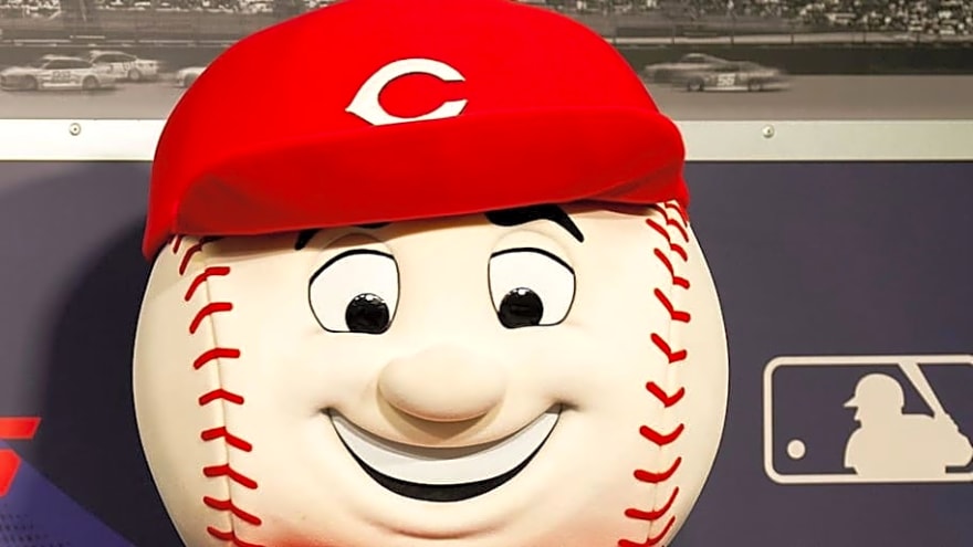 Cincinnati Reds, Atlanta Braves Set to Make Baseball History on Aug. 2