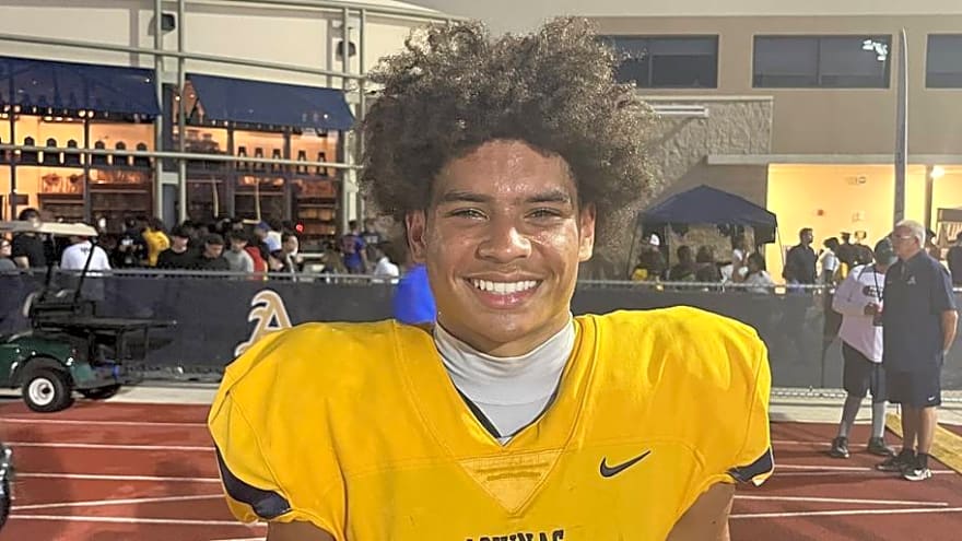 Notre Dame Recruiting Commitments Draw Attention After Pregame Handshake Drama