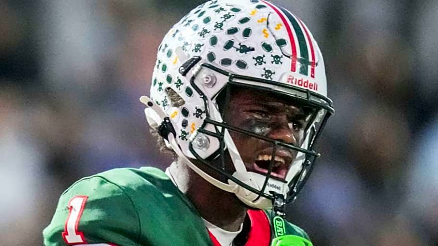 Texas Longhorns Hosting No. 1 WR on Major Recruiting Visit