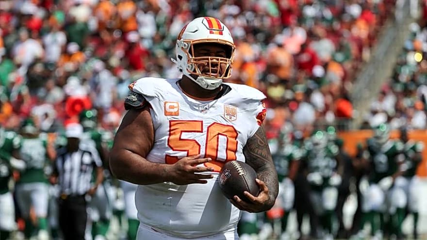 Dream Blockbuster Trades Chicago Bears Should Explore Before Start of 2026 Season