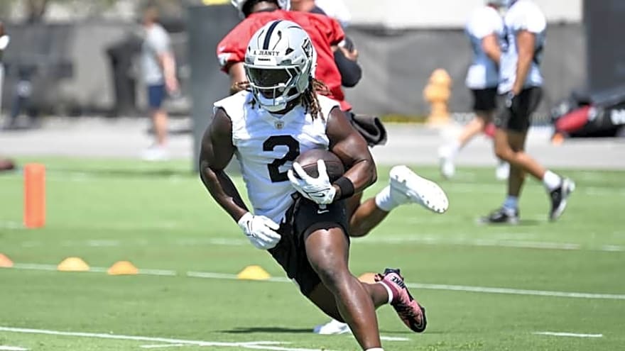 Analyst Slams Raiders&#39; Biggest Offseason Move