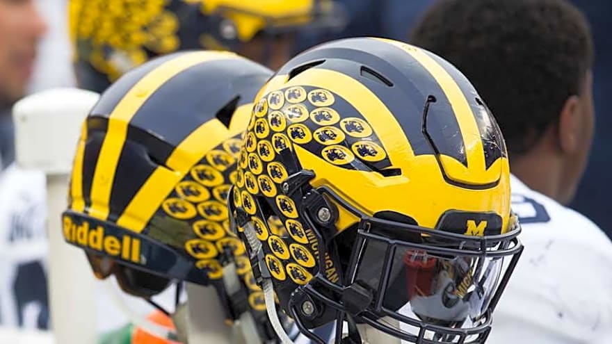 Michigan RB Who Entered Transfer Portal Reportedly Returning to Wolverines