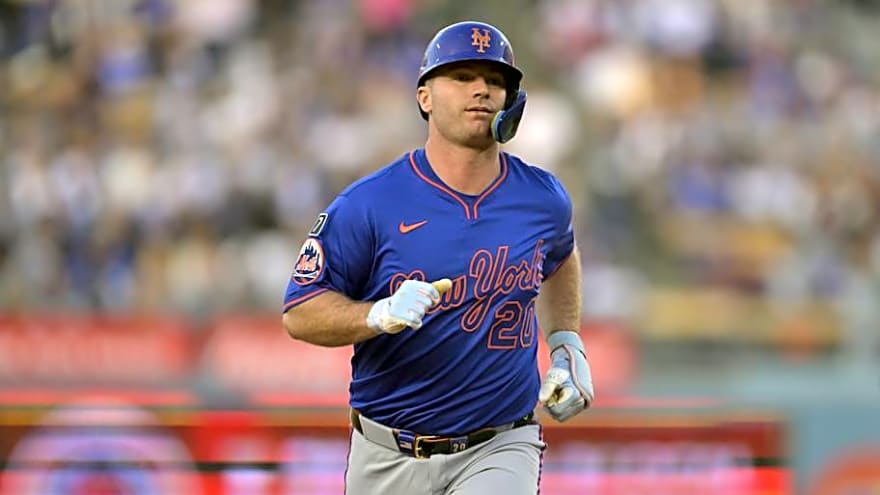 David Stearns addresses Mets contract negotiations with Pete Alonso