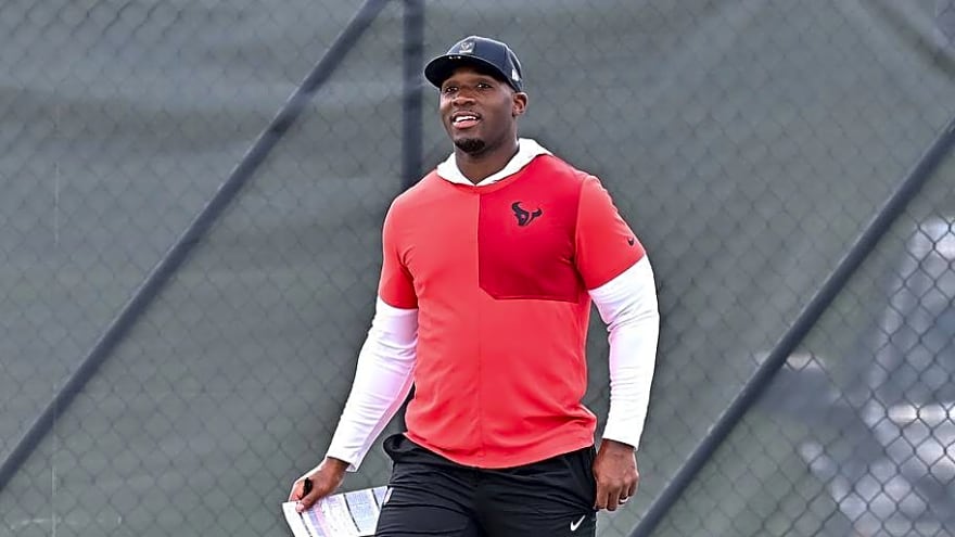 Texans Suddenly Have New Depth Concerns at One Key Position