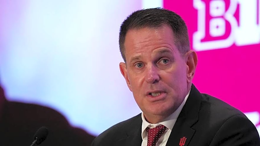 Indiana&#39;s Curt Cignetti Gives Message to Hoosier Nation, Talks Merchants Bank Naming Rights